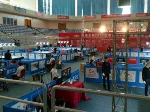 6 The arena. Behind the red wall is the tv table